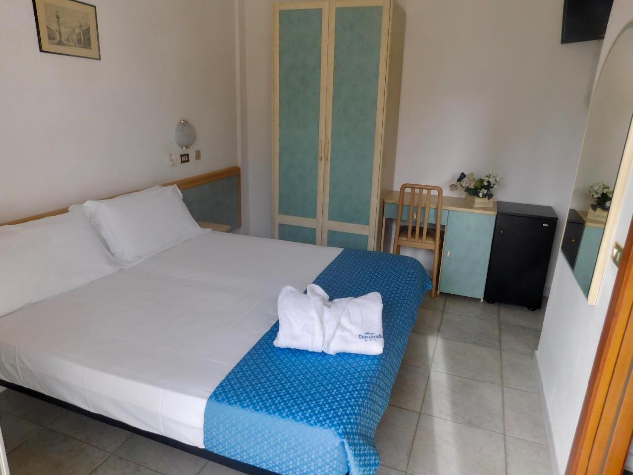 Hotel Dolores Rimini Exterior photo