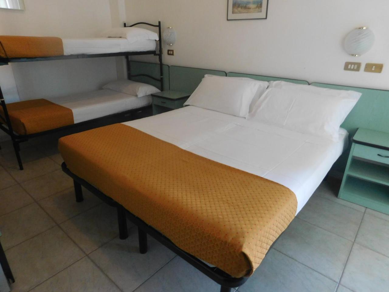 Hotel Dolores Rimini Exterior photo