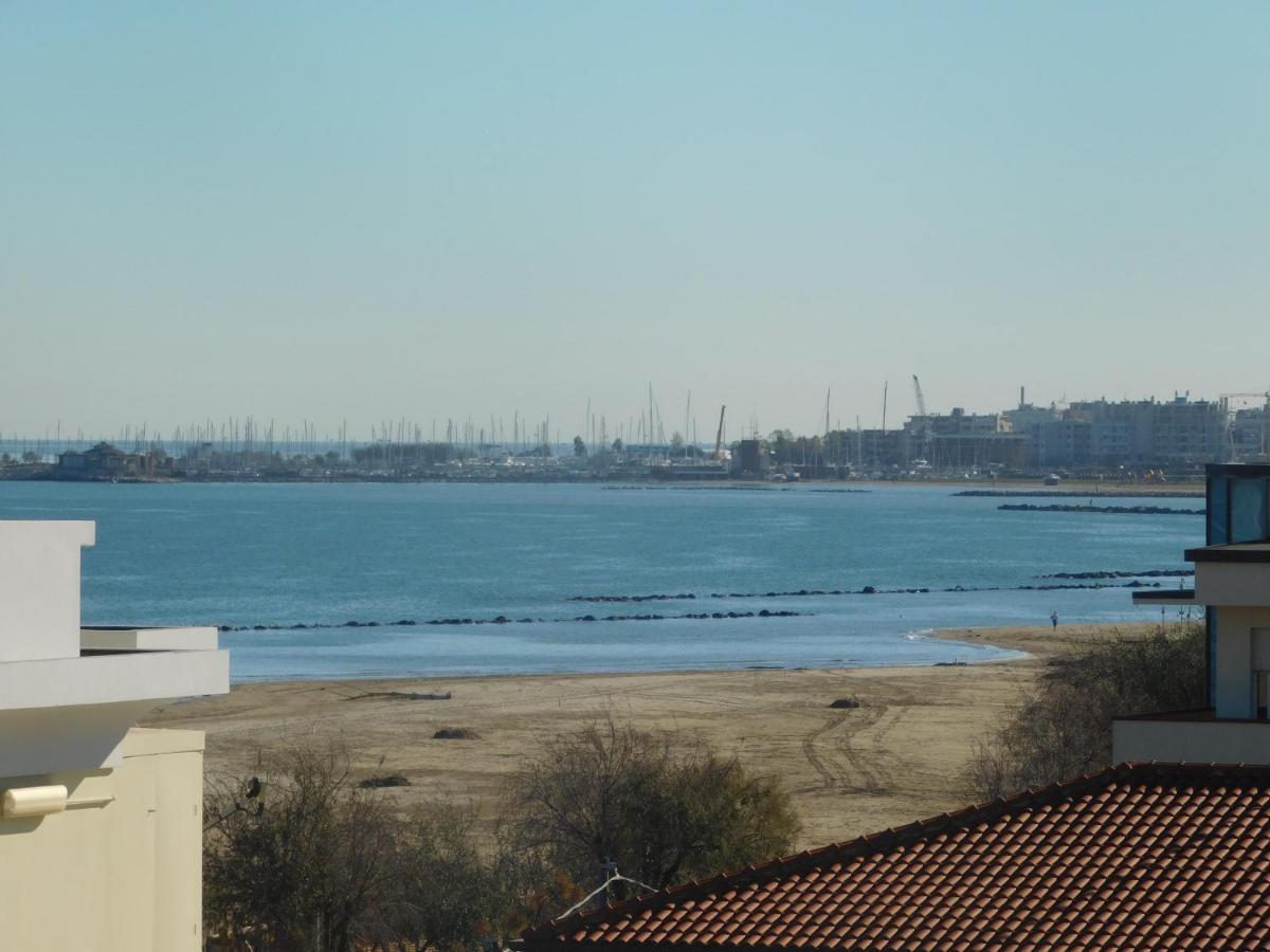 Hotel Dolores Rimini Exterior photo